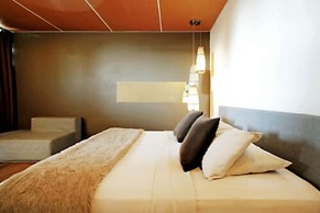 Clio Apartments