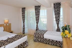 Karlovo Hotel