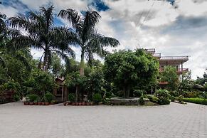 Eden Jungle Resort