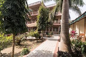 Eden Jungle Resort