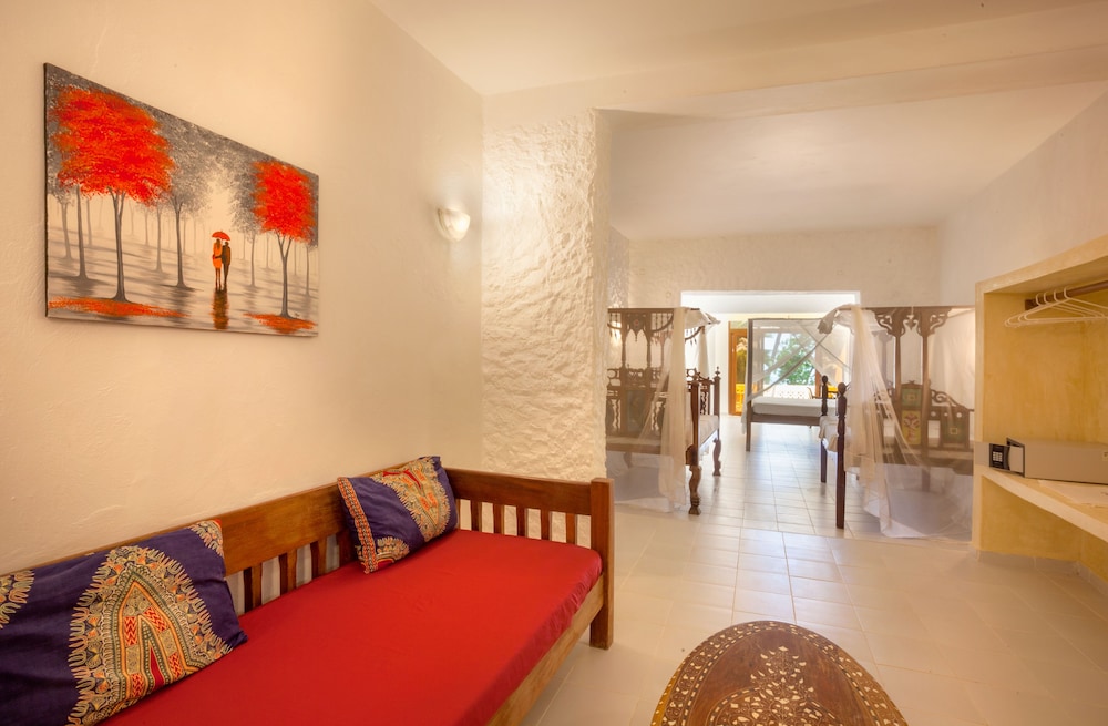 Blue Marlin Beach Hotel