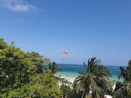 Blue Marlin Beach Hotel