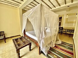 Blue Marlin Beach Hotel