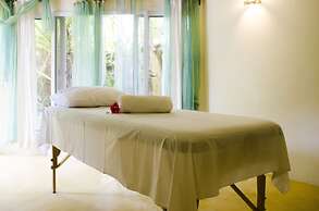 Blue Marlin Beach Hotel