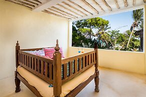 Blue Marlin Beach Hotel