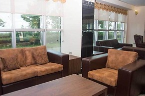 Nana Hotel