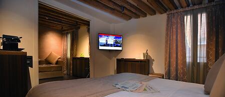 Rosa Salva Hotel