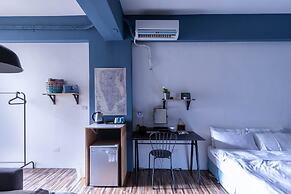EATzzZ Hostel