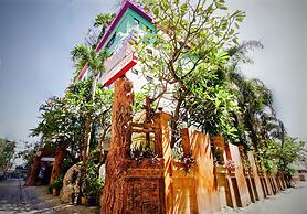 Kaya Place