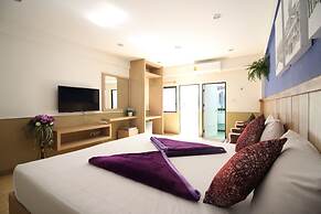 Kaya Place