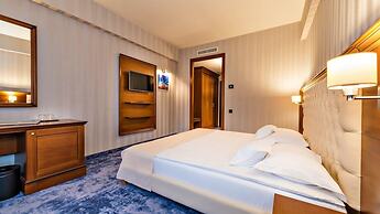 Hotel Briliant