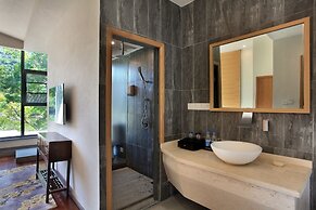 GuiLin HeShe Hotel