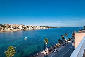 Blue Harbour Penthouse by Getaways Malta