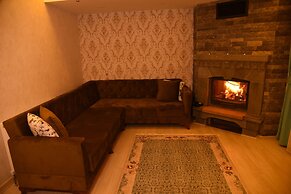 Elif Inan Otel