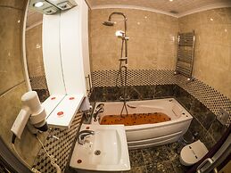 Elif Inan Otel