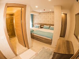 Elif Inan Otel