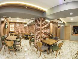 Elif Inan Otel