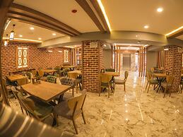 Elif Inan Otel