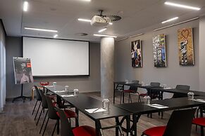 Radisson RED V&A Waterfront, Cape Town
