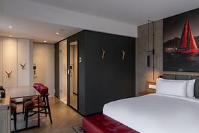 Radisson RED V&A Waterfront, Cape Town