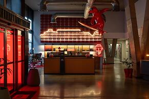 Radisson RED V&A Waterfront, Cape Town