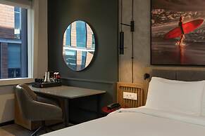 Radisson RED V&A Waterfront, Cape Town