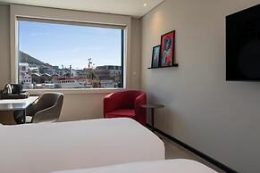 Radisson RED V&A Waterfront, Cape Town