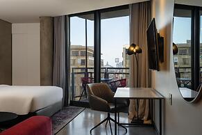 Radisson RED V&A Waterfront, Cape Town