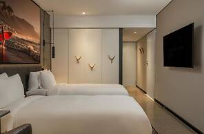 Radisson RED V&A Waterfront, Cape Town