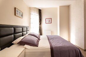 A Hotels & Suites