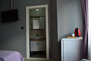 A Hotels & Suites