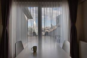 A Hotels & Suites