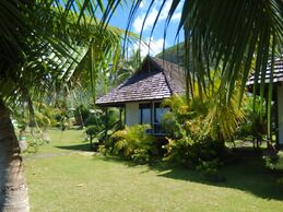 Pueu Village