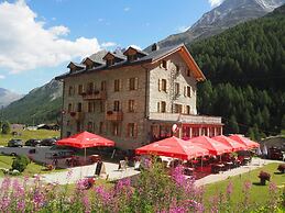 Hôtel Aiguille de La Tza