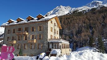 Hôtel Aiguille de La Tza