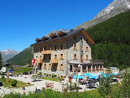 Hôtel Aiguille de La Tza