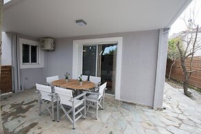 Regalo Apartments