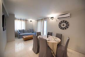 Regalo Apartments