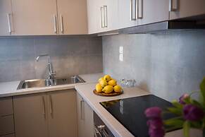 Regalo Apartments