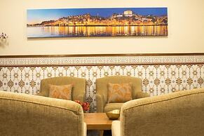 Lusitana Hotel