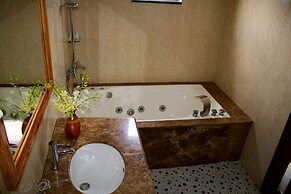 Ngoc Chau Hotel