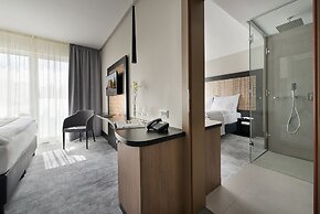 PREMIUM Wellness & Wine Hotel