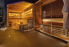 PREMIUM Wellness & Wine Hotel