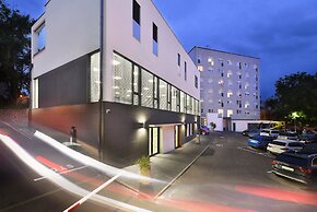 PREMIUM Wellness & Wine Hotel
