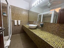 Hotel Cayman Suites