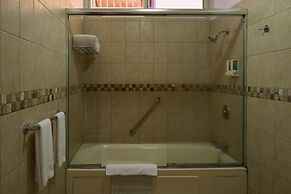 Hotel Cayman Suites