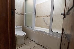 Hotel Cayman Suites