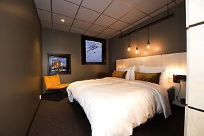 Svalbard Hotell - The Vault