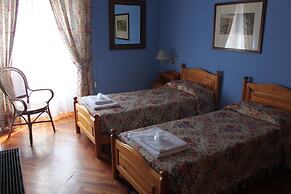 Hotel Lion