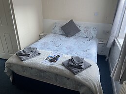 Ivydene Guest House